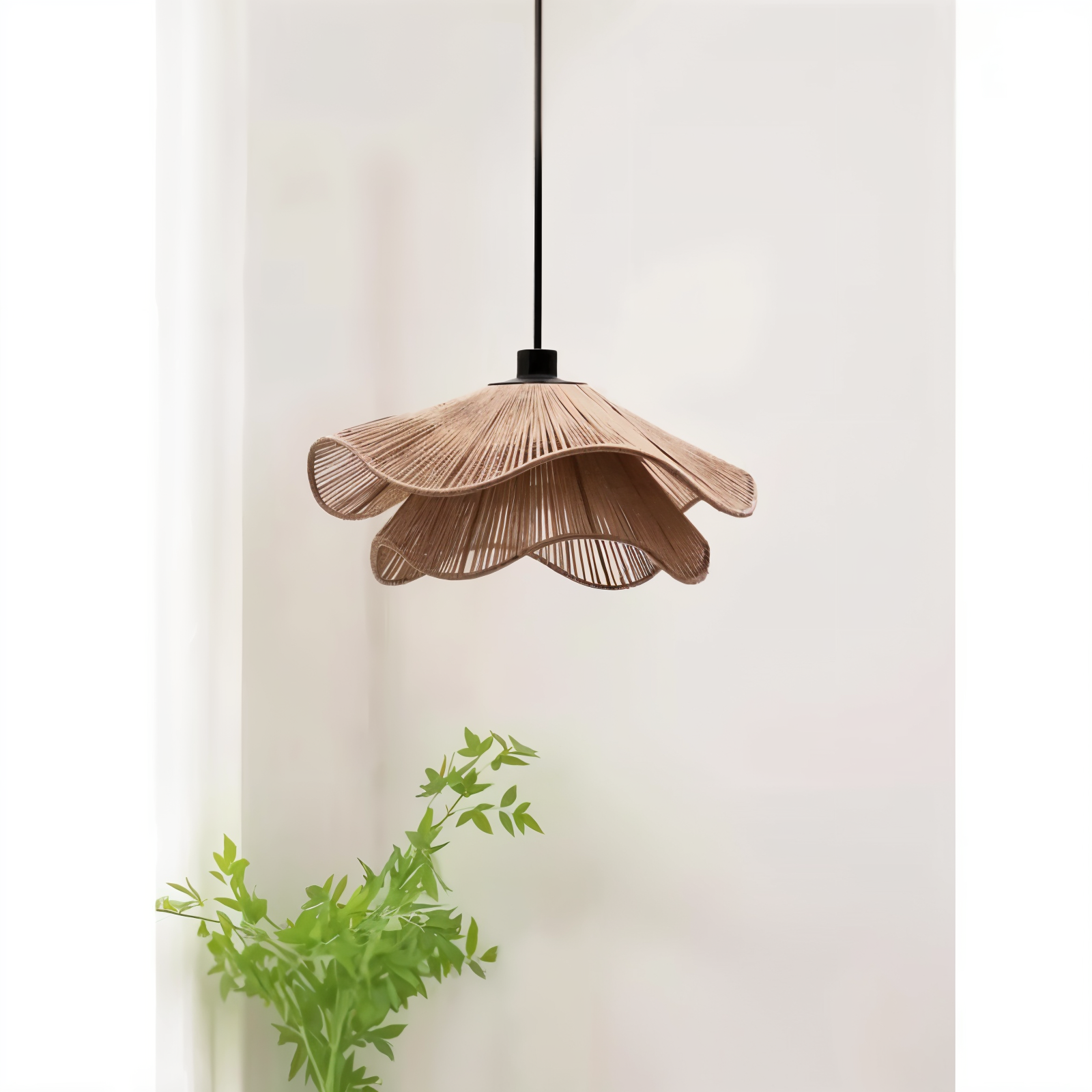 Lustrous Halo Pendant Lamp