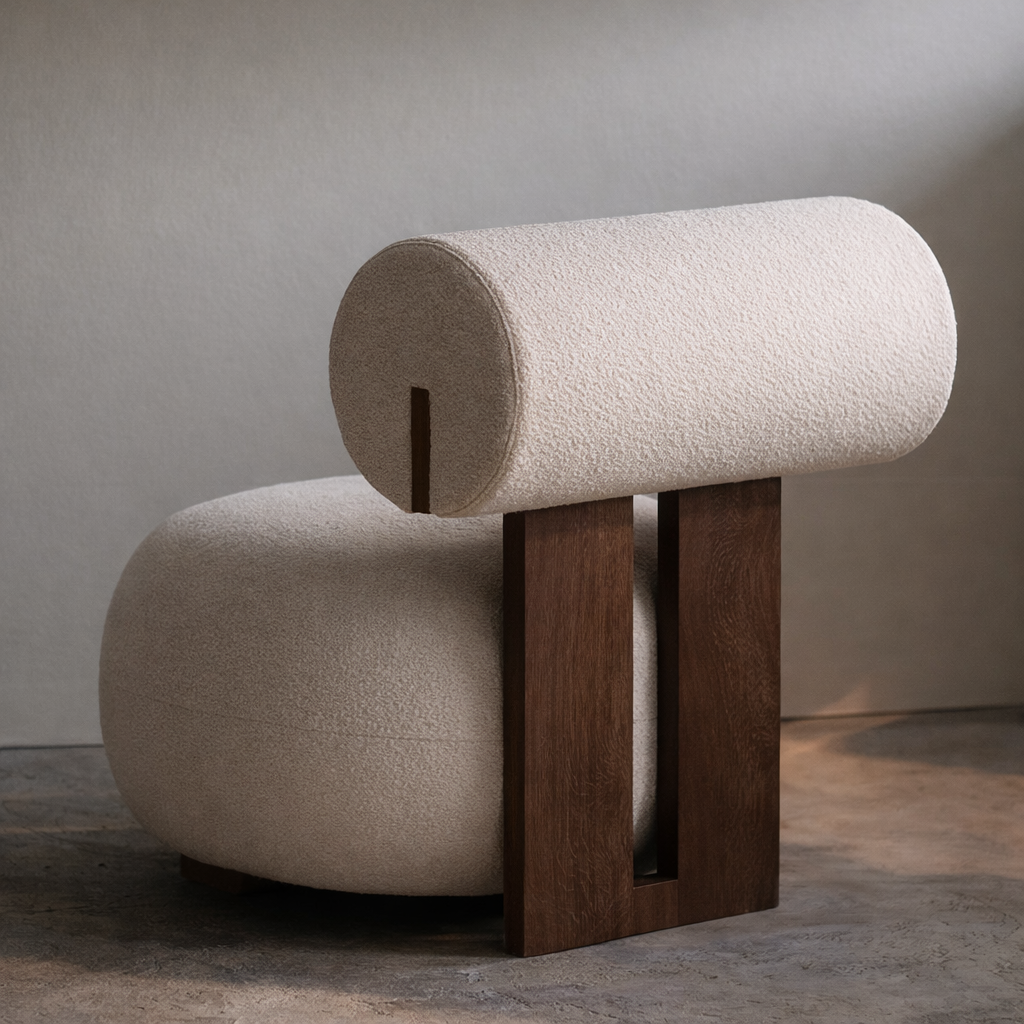 Linea Bouclé Lounge Chair