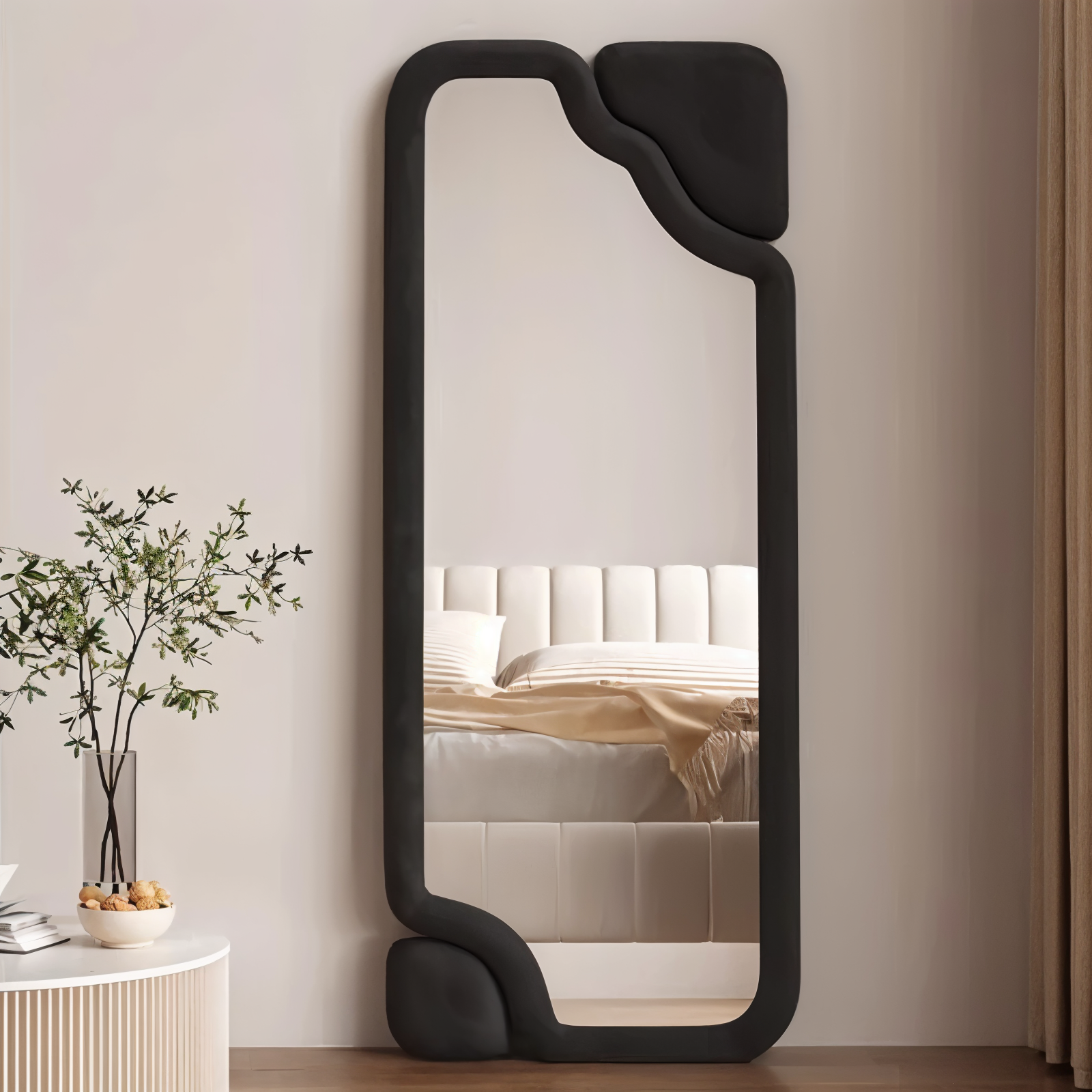 Contour Noir Mirror