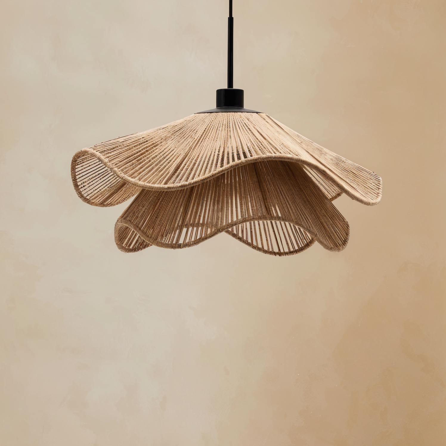 Lustrous Halo Pendant Lamp