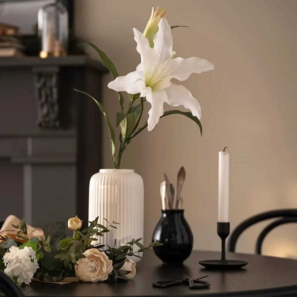 Aura Glow Vase